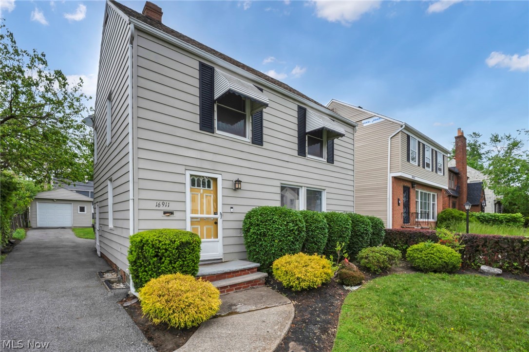 16911 Throckley Avenue Cleveland OH 44128