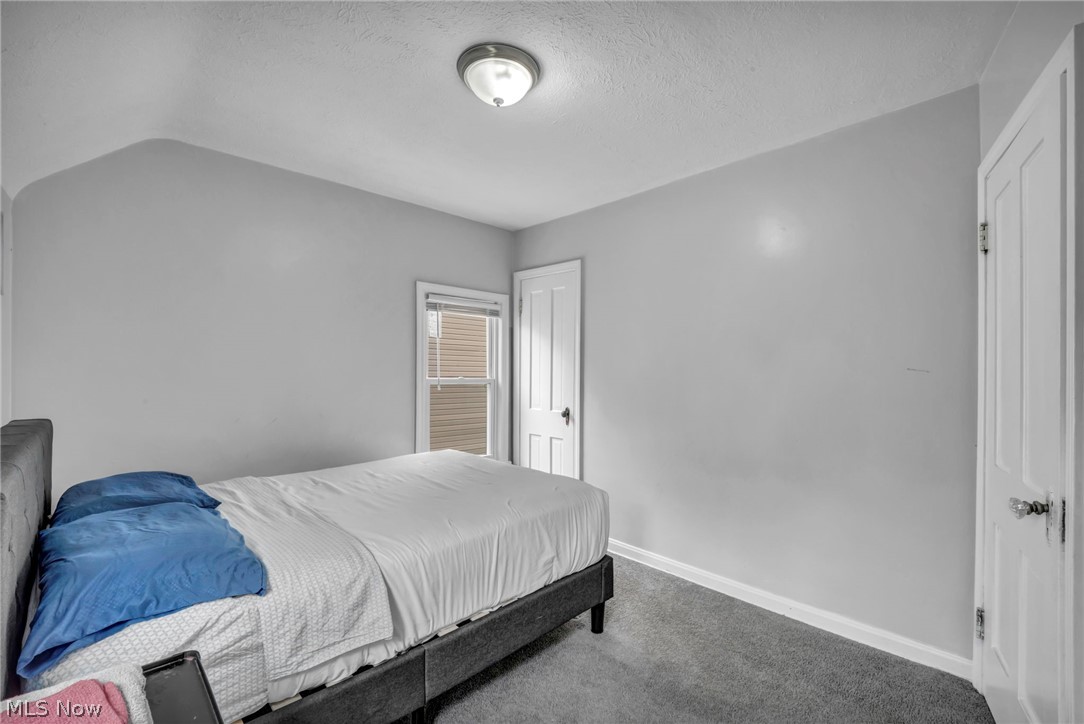 16911 Throckley Avenue Cleveland OH 44128