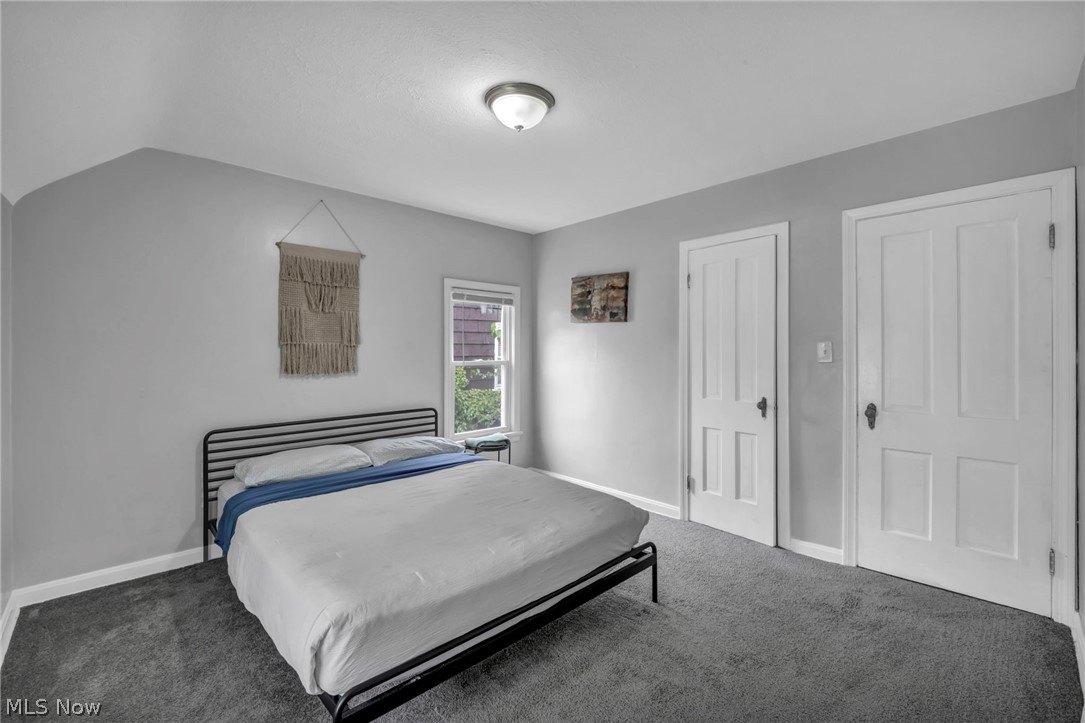 16911 Throckley Avenue Cleveland OH 44128