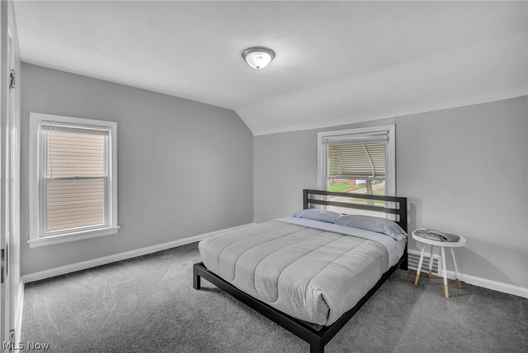 16911 Throckley Avenue Cleveland OH 44128