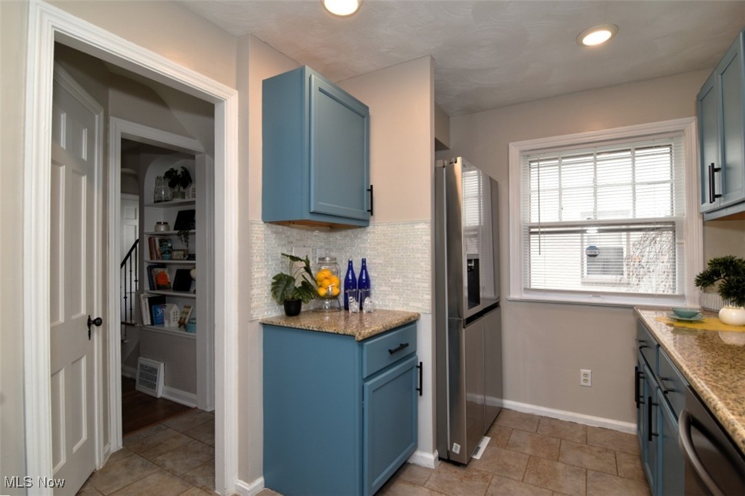 3886 Grosvenor Road South Euclid OH 44118