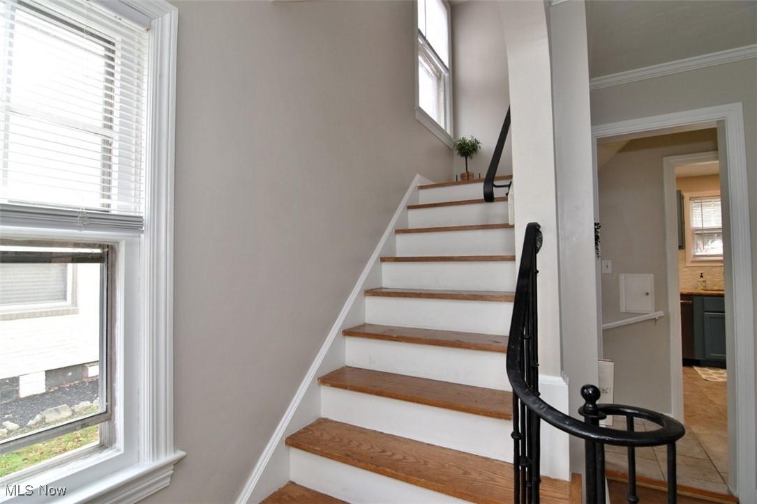 3886 Grosvenor Road South Euclid OH 44118