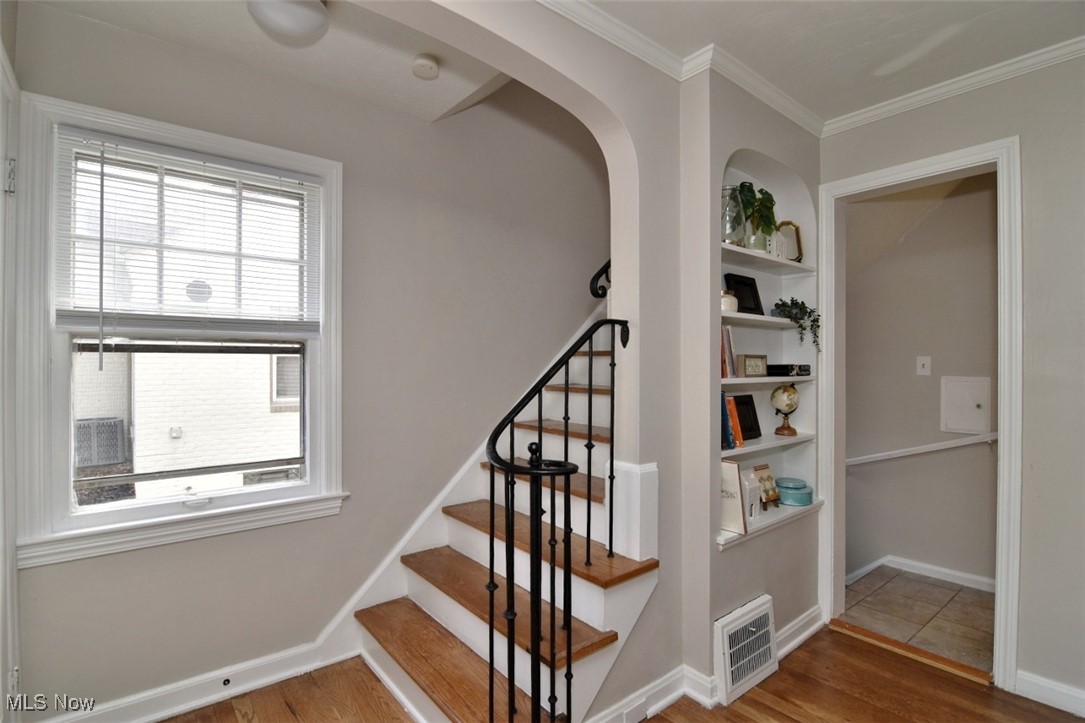 3886 Grosvenor Road South Euclid OH 44118