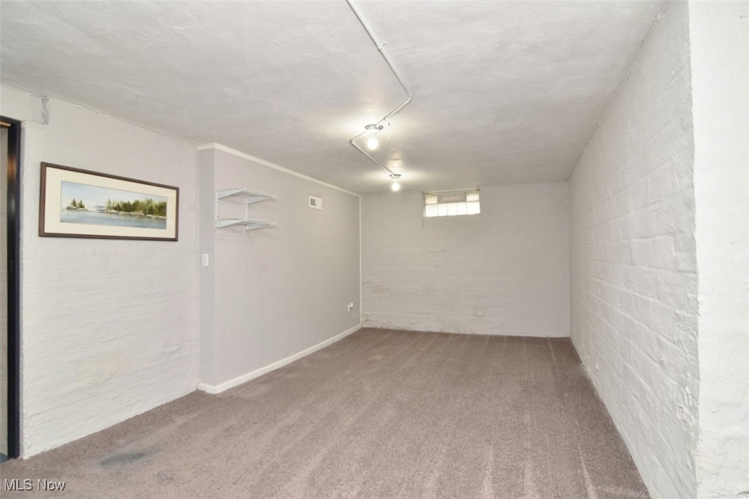 3886 Grosvenor Road South Euclid OH 44118