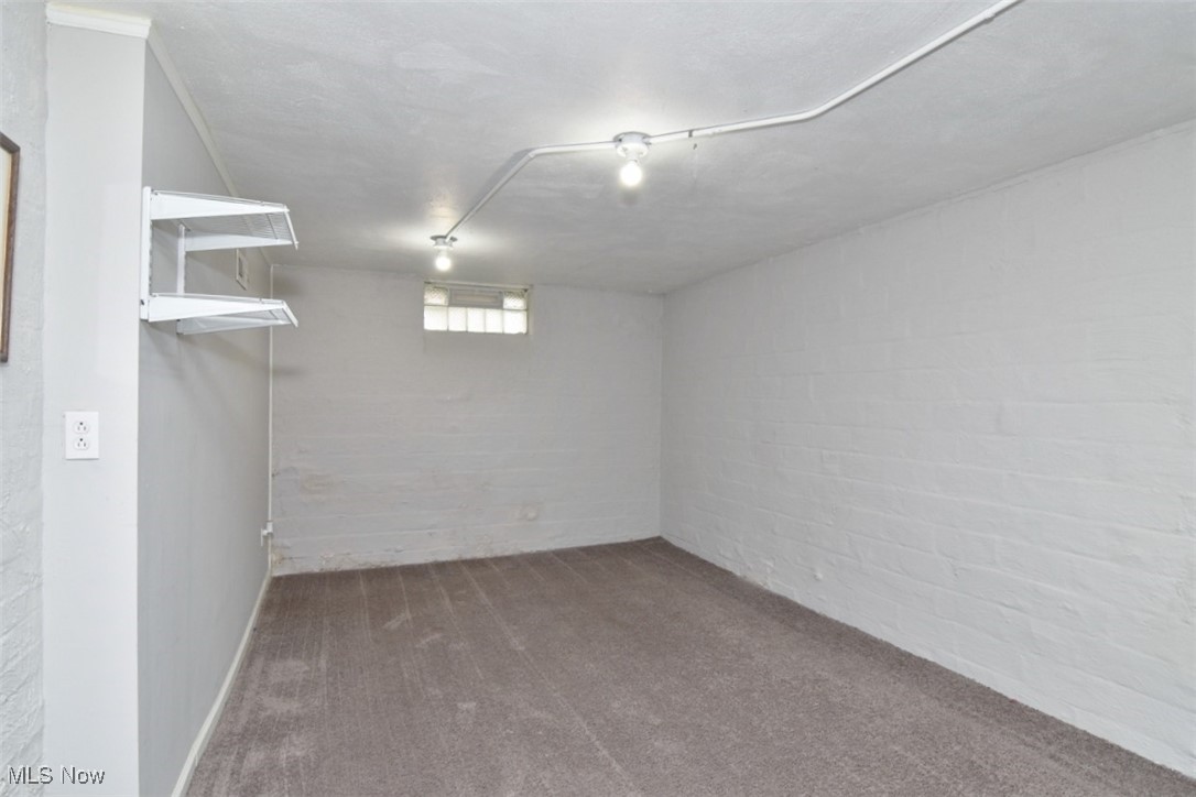 3886 Grosvenor Road South Euclid OH 44118