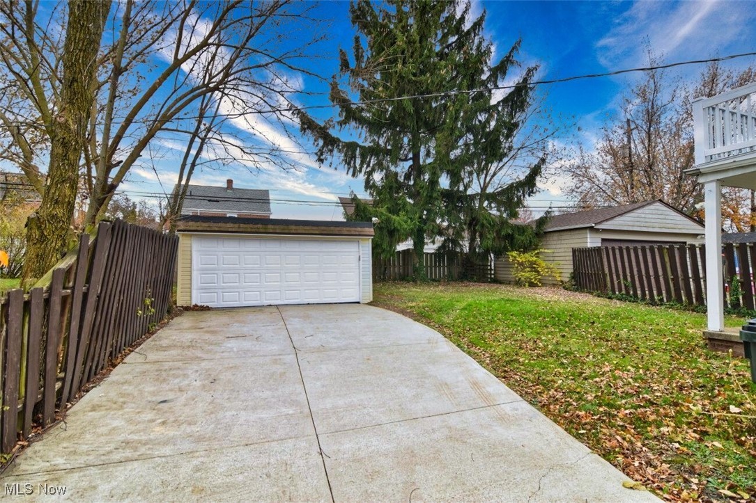 3886 Grosvenor Road South Euclid OH 44118