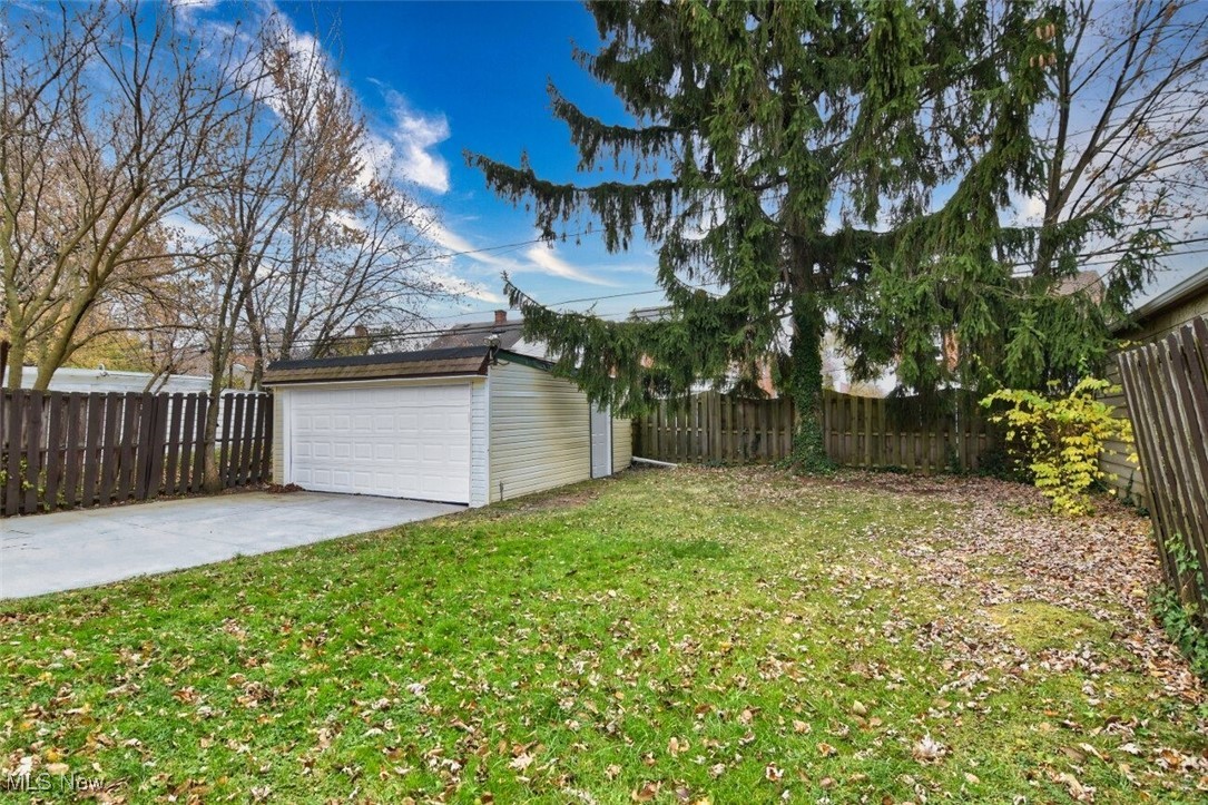 3886 Grosvenor Road South Euclid OH 44118