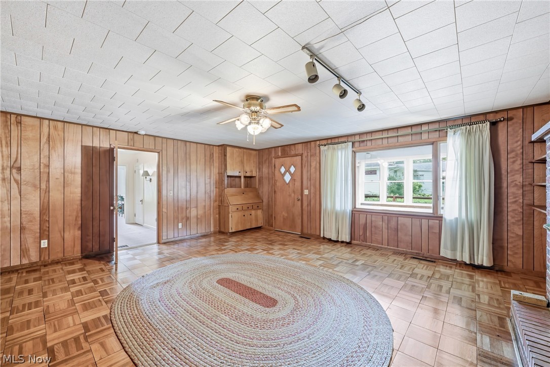 2325 North Road Warren OH 44483