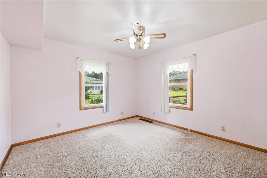 2325 North Road Warren OH 44483