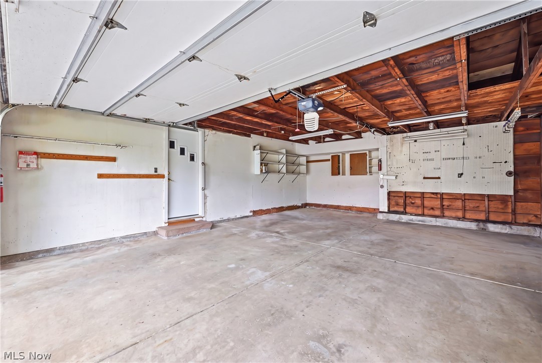 2325 North Road Warren OH 44483