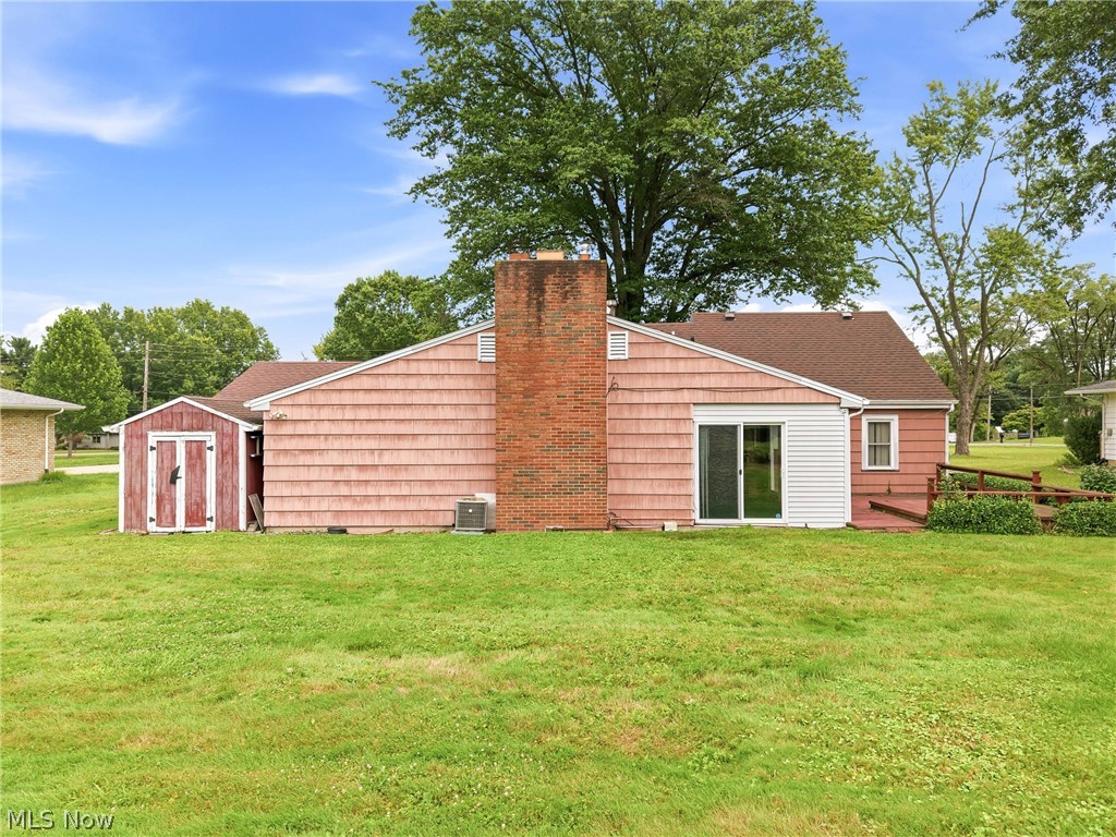 2325 North Road Warren OH 44483