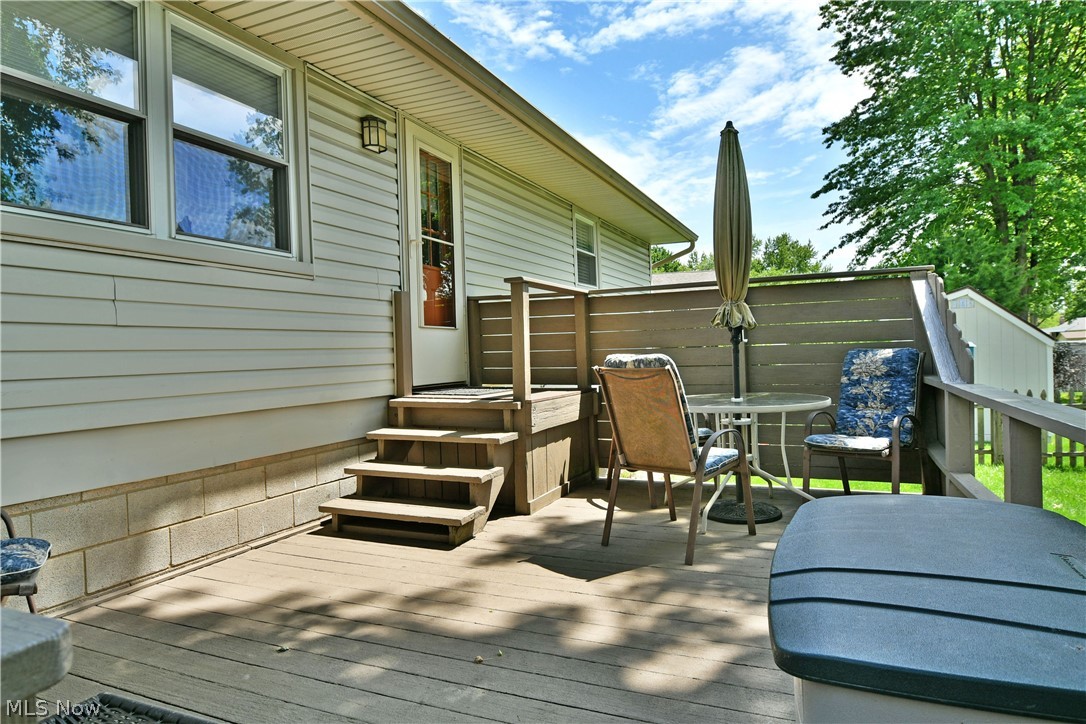 2483 Trentwood Drive SE Warren OH 44484