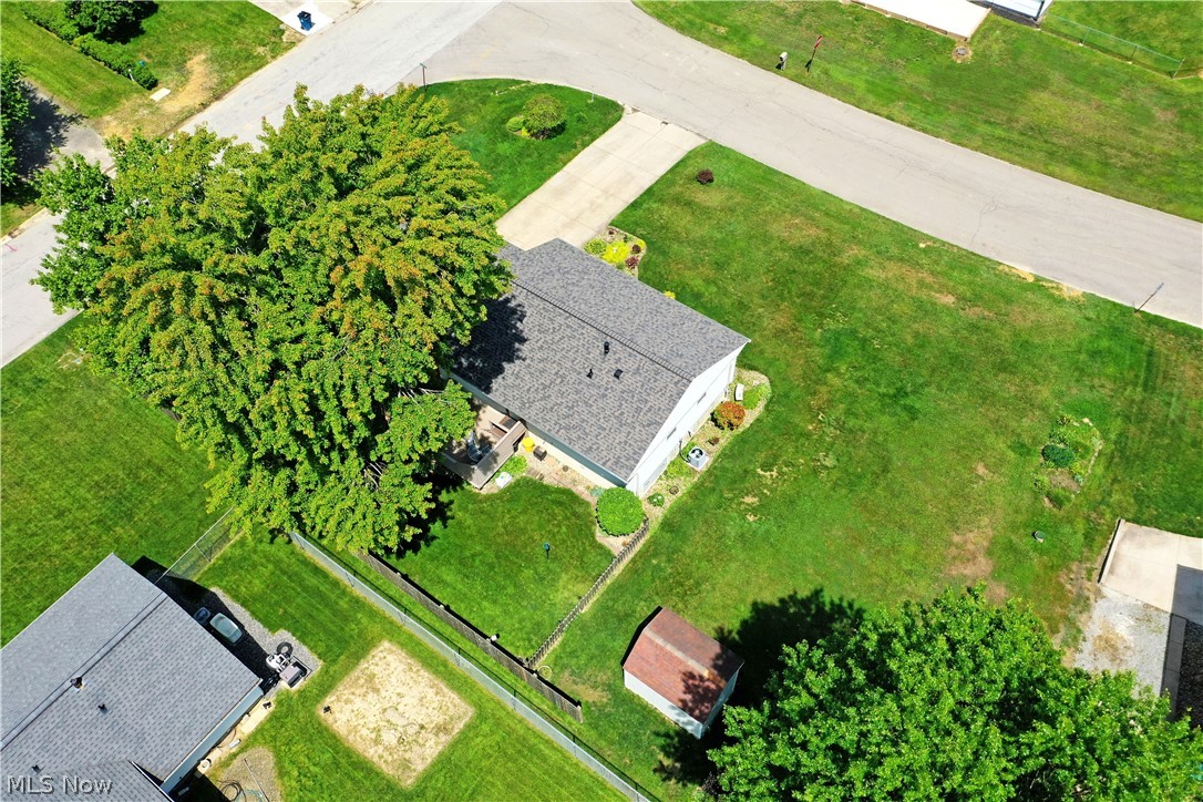 2483 Trentwood Drive SE Warren OH 44484