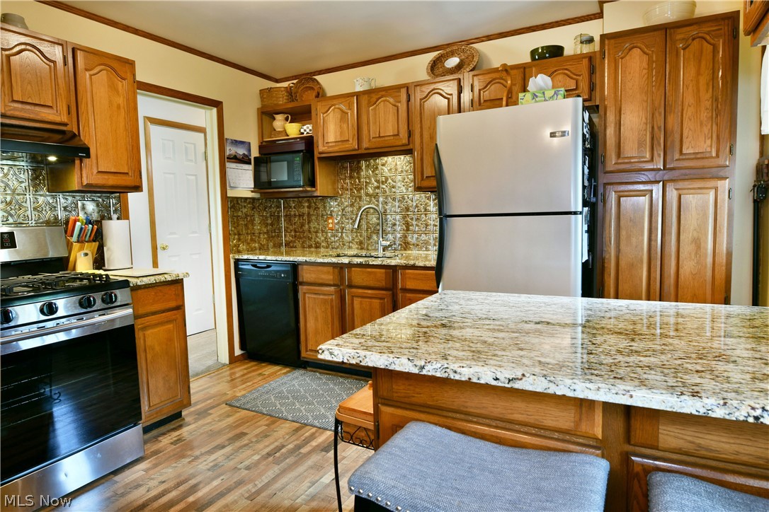 2483 Trentwood Drive SE Warren OH 44484