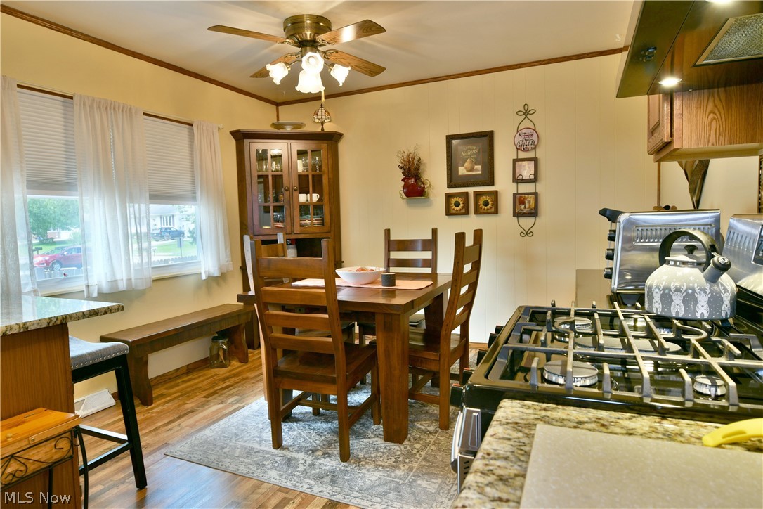 2483 Trentwood Drive SE Warren OH 44484