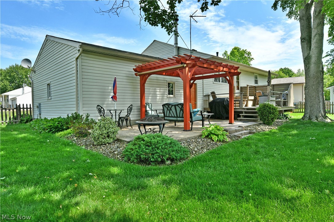 2483 Trentwood Drive SE Warren OH 44484