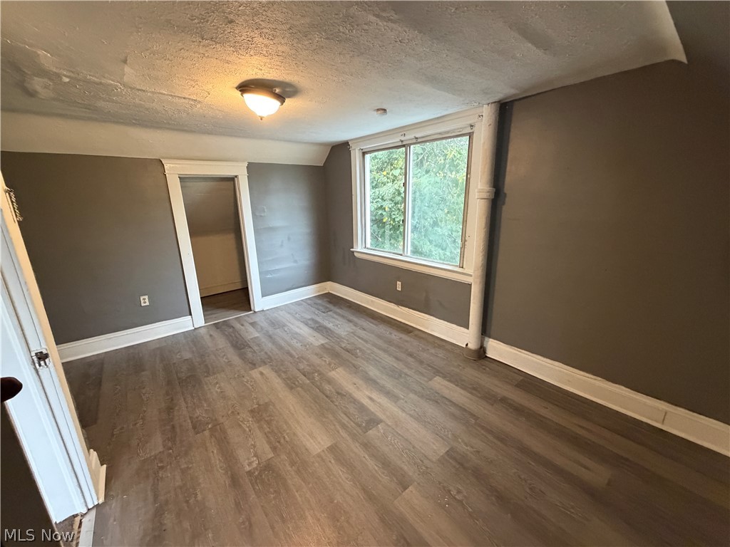 12203 Farringdon Avenue Cleveland OH 44105