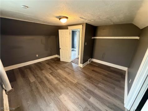 12203 Farringdon Avenue Cleveland OH 44105