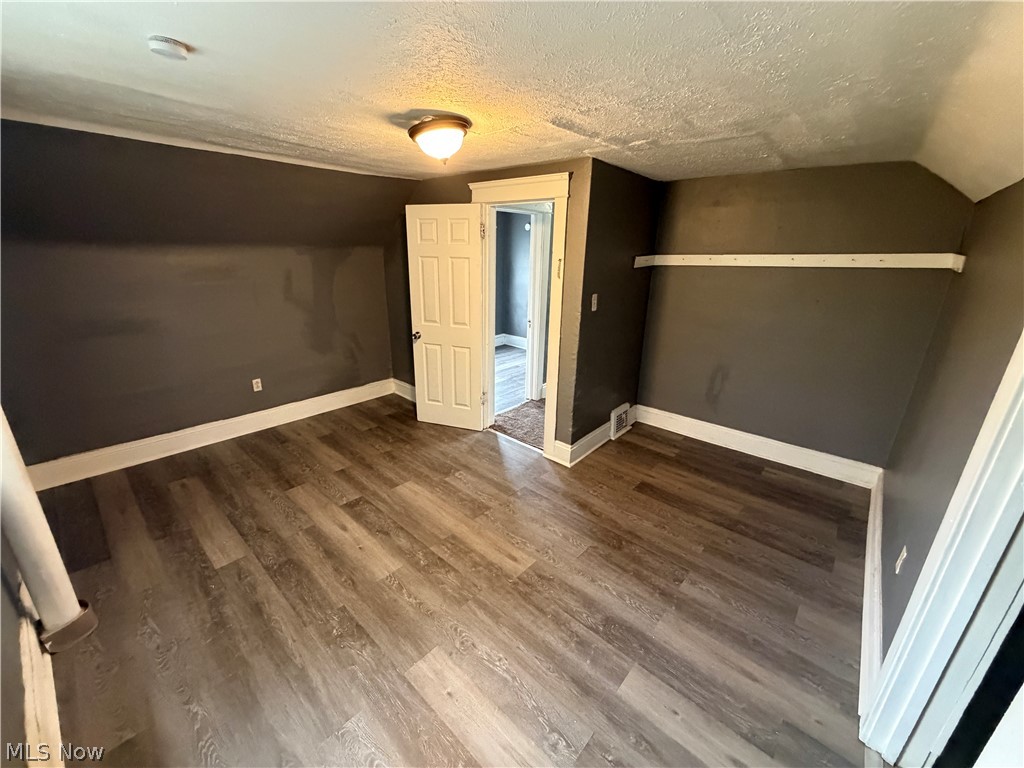 12203 Farringdon Avenue Cleveland OH 44105