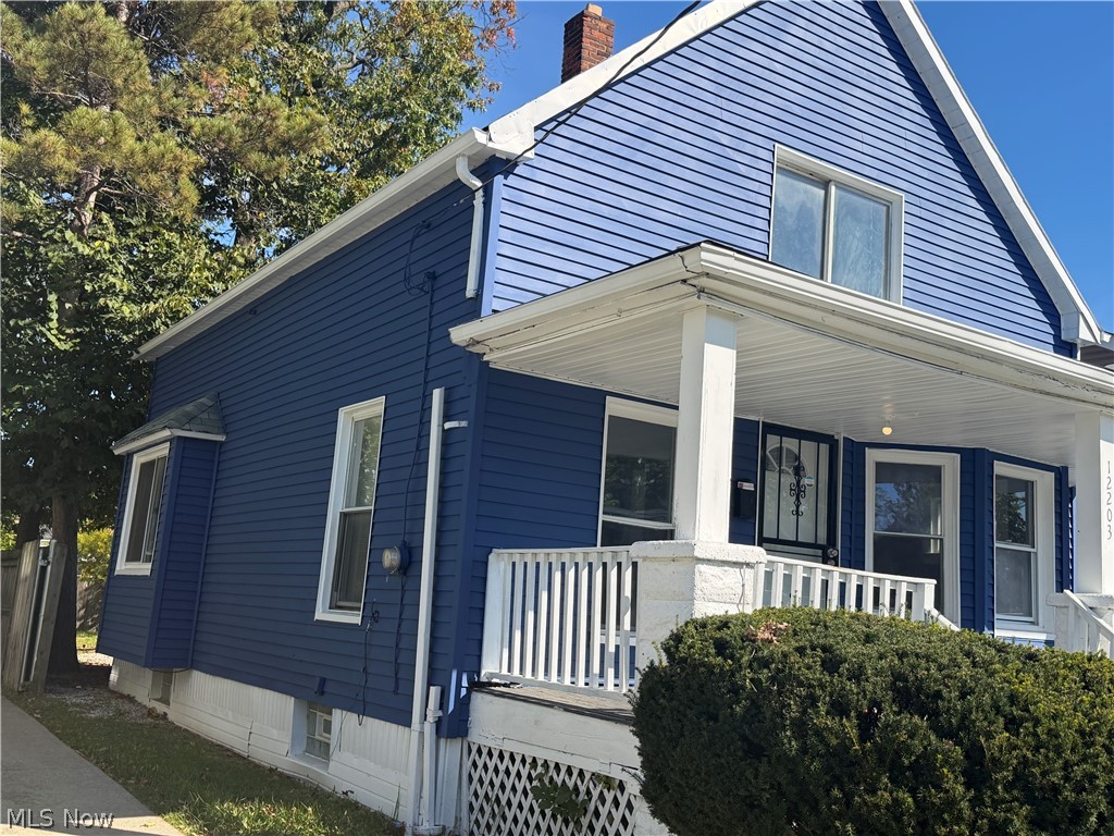 12203 Farringdon Avenue Cleveland OH 44105
