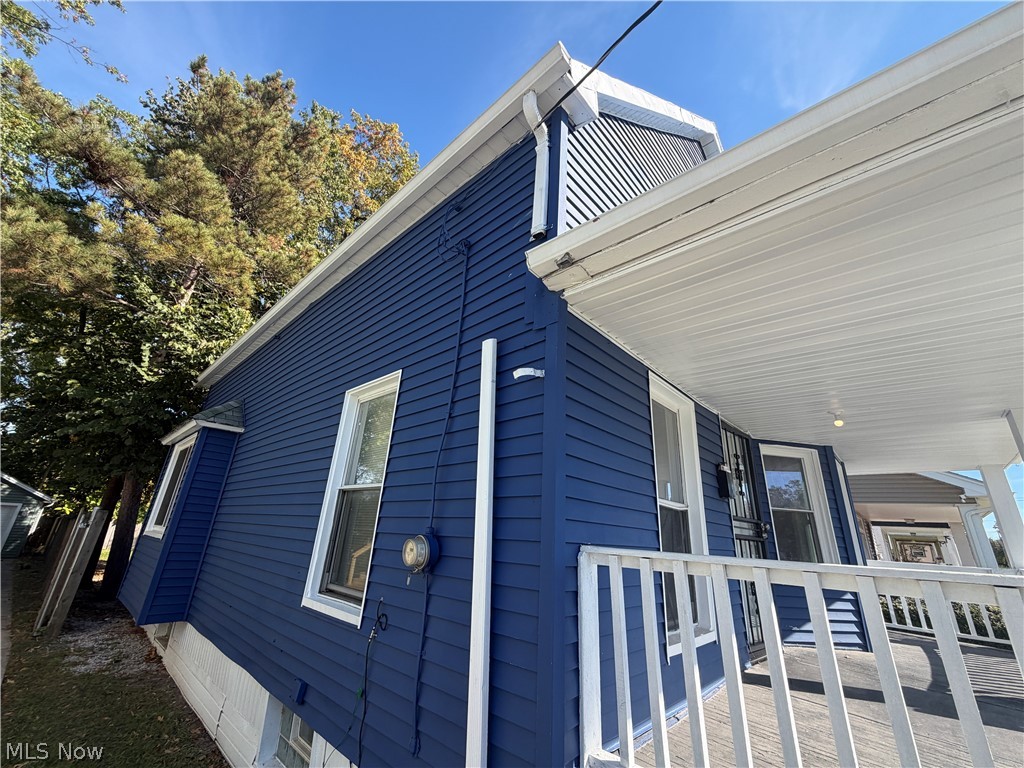 12203 Farringdon Avenue Cleveland OH 44105