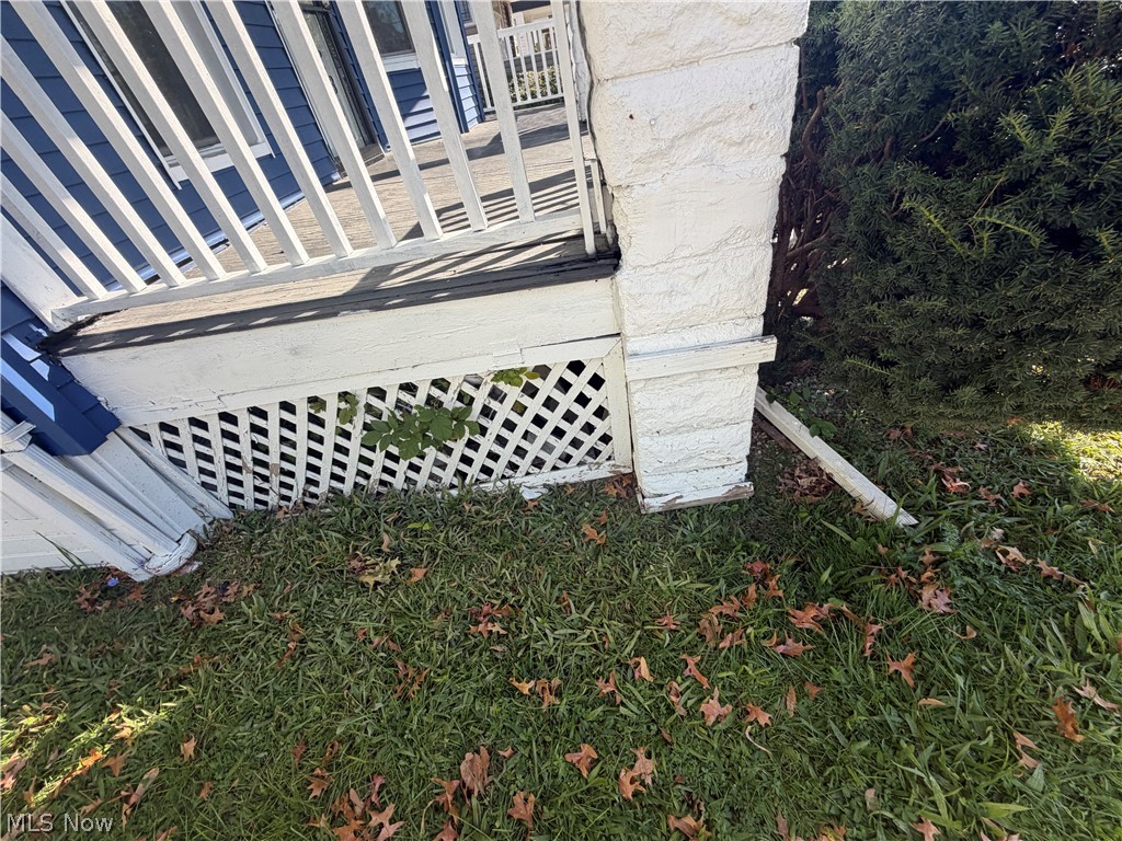 12203 Farringdon Avenue Cleveland OH 44105