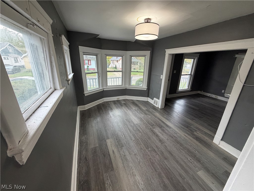 12203 Farringdon Avenue Cleveland OH 44105