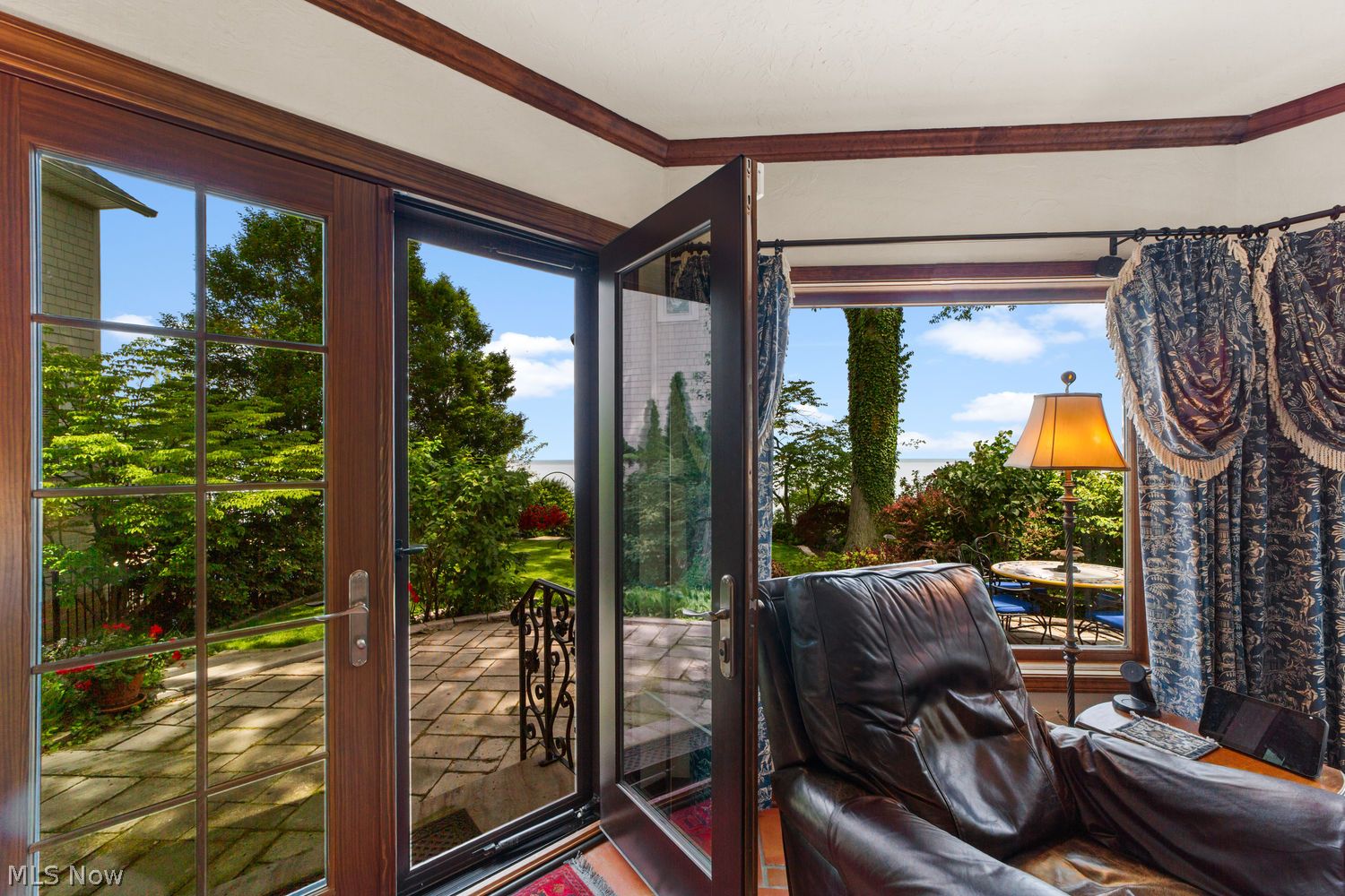 23718 Cliff Drive Bay Village OH 44140