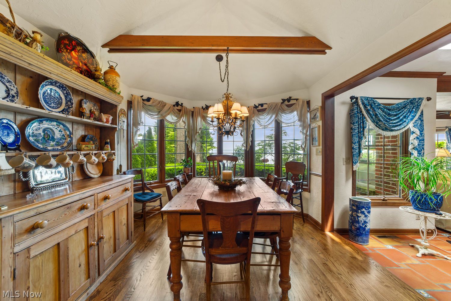 23718 Cliff Drive Bay Village OH 44140