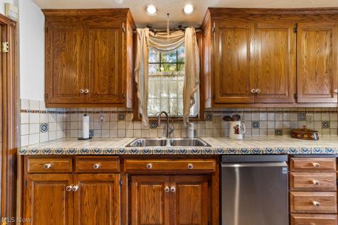 23718 Cliff Drive Bay Village OH 44140