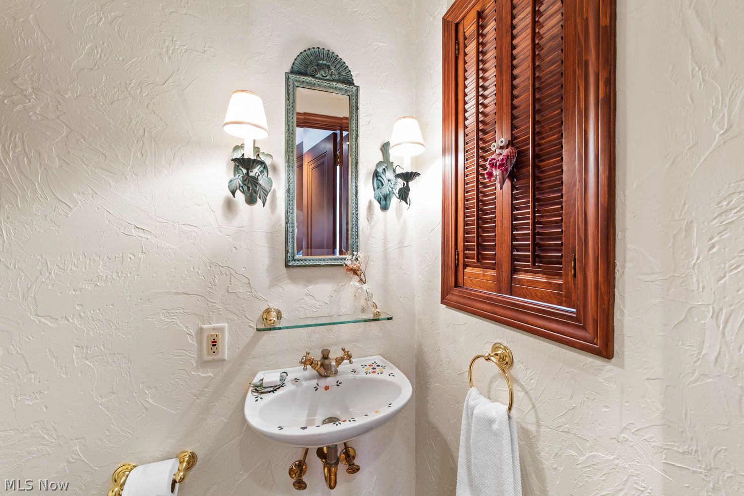 23718 Cliff Drive Bay Village OH 44140
