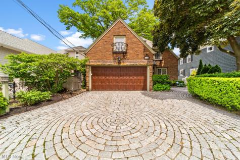 23718 Cliff Drive Bay Village OH 44140