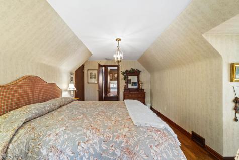 23718 Cliff Drive Bay Village OH 44140