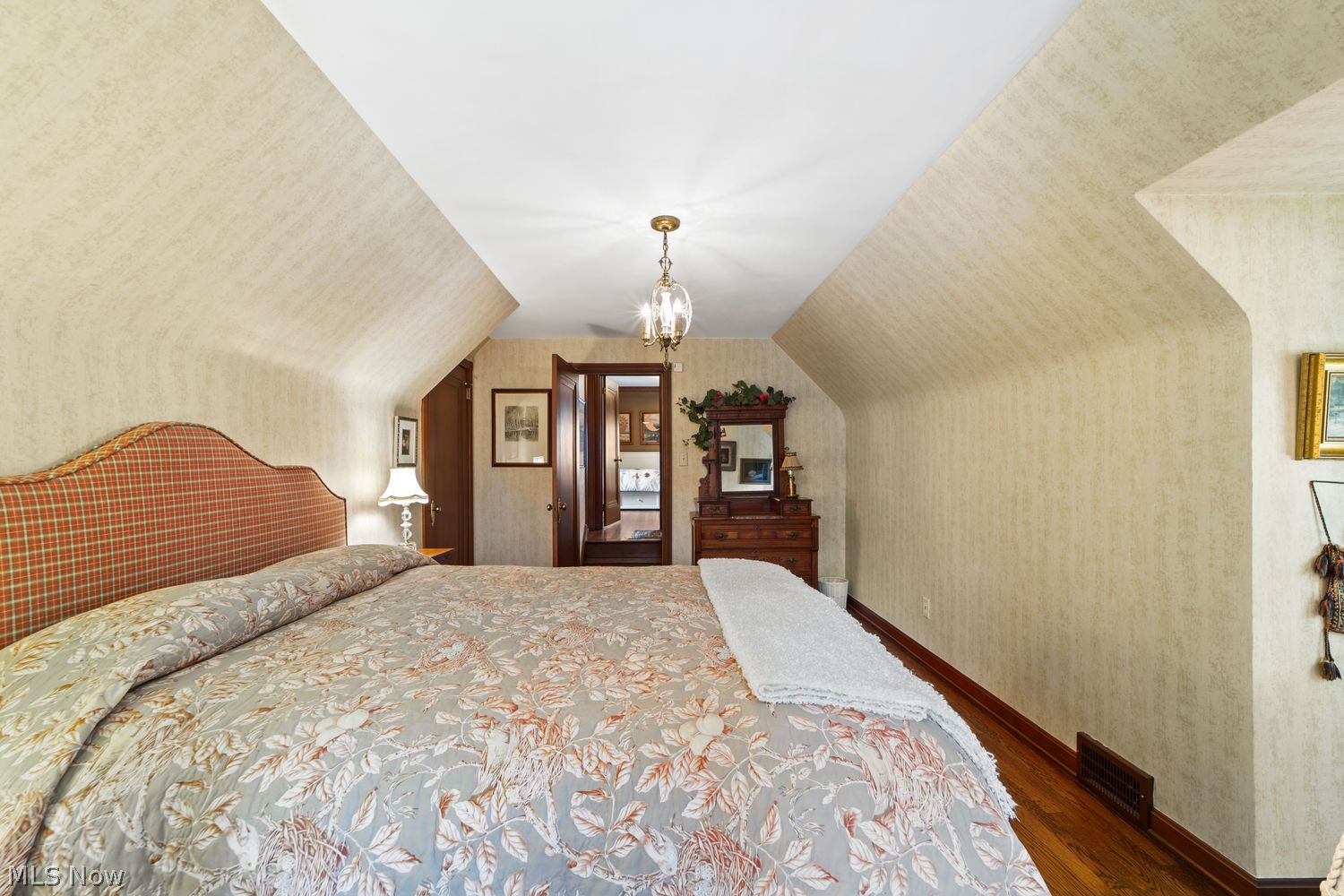 23718 Cliff Drive Bay Village OH 44140