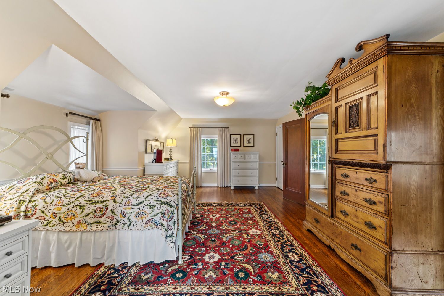 23718 Cliff Drive Bay Village OH 44140