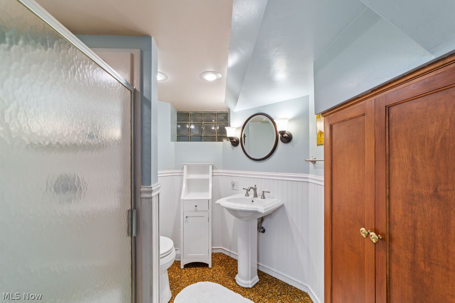 23718 Cliff Drive Bay Village OH 44140