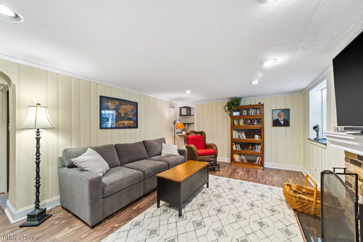 23718 Cliff Drive Bay Village OH 44140