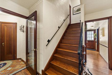 23718 Cliff Drive Bay Village OH 44140