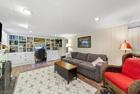 23718 Cliff Drive Bay Village OH 44140
