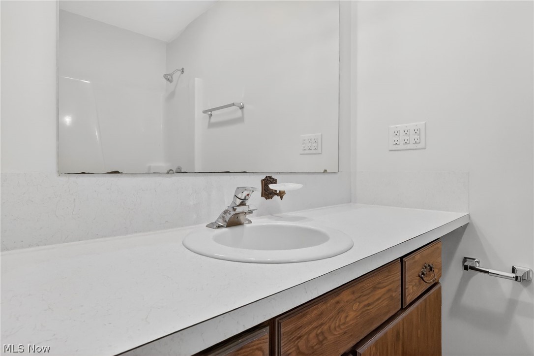 994 Leann Street Wooster OH 44691