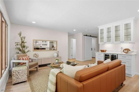 1091 Dorsh Road South Euclid OH 44121
