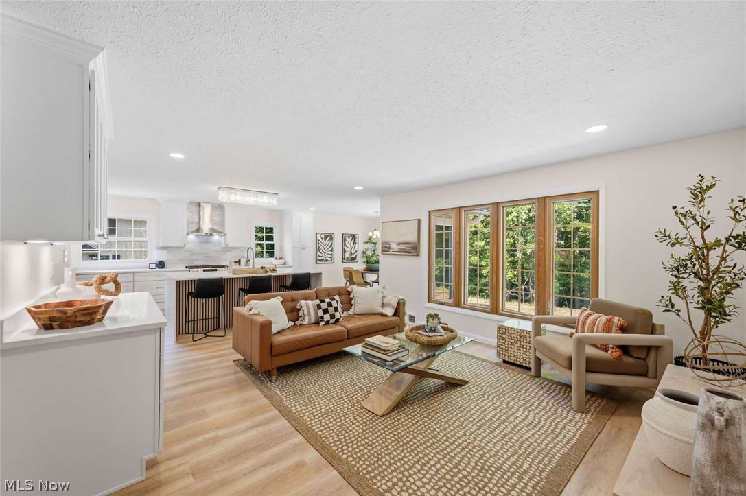 1091 Dorsh Road South Euclid OH 44121