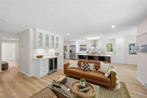 1091 Dorsh Road South Euclid OH 44121