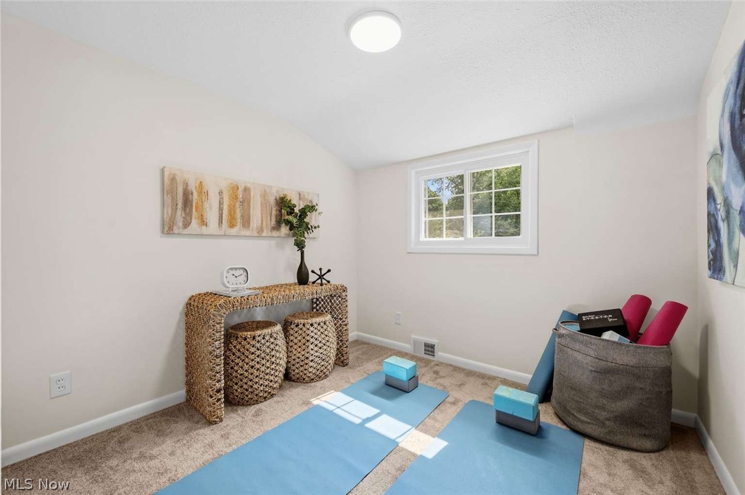 1091 Dorsh Road South Euclid OH 44121