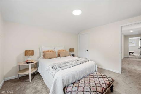1091 Dorsh Road South Euclid OH 44121