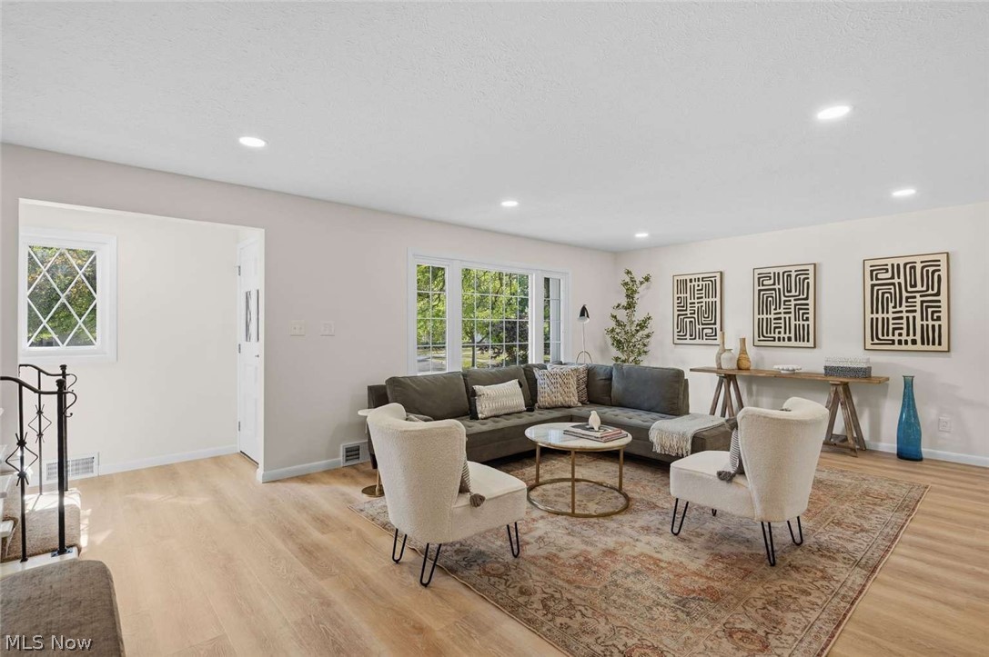 1091 Dorsh Road South Euclid OH 44121