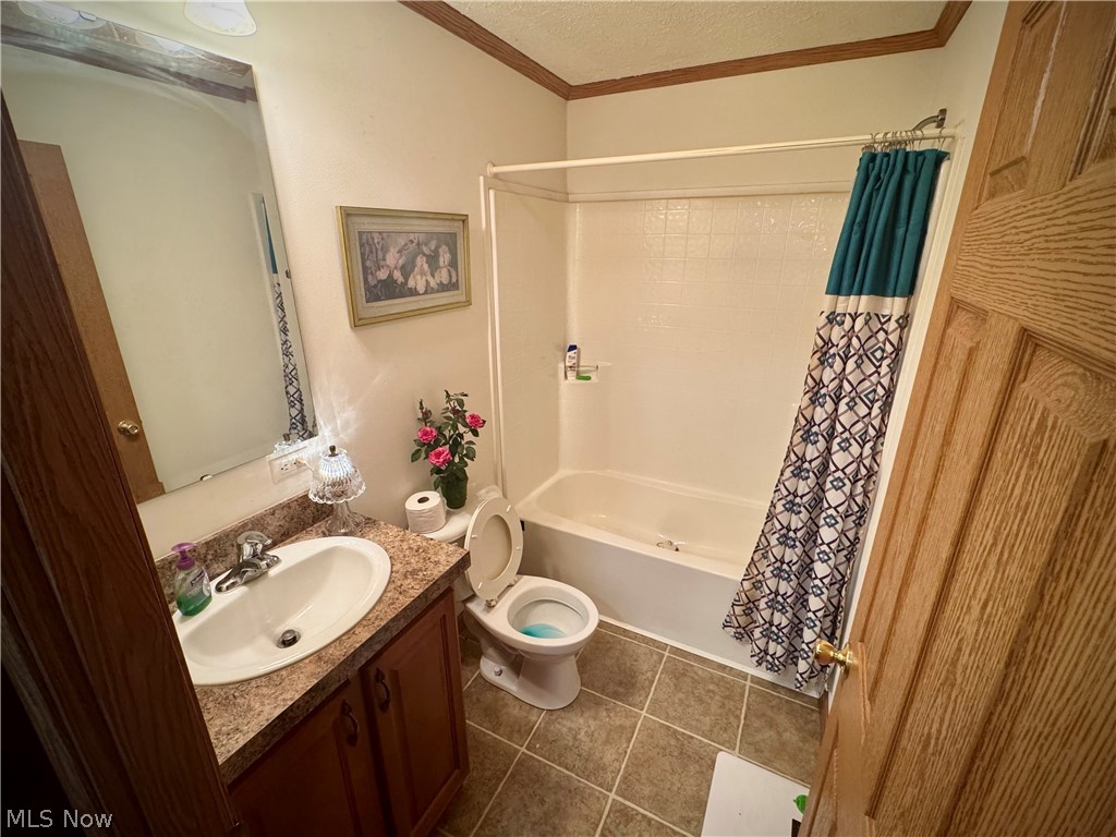 1886 N Pricetown Road Diamond OH 44412