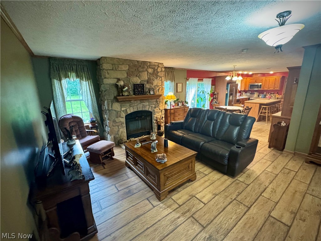 1886 N Pricetown Road Diamond OH 44412