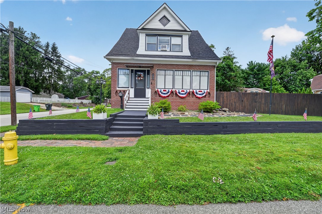 132 28th Street NW Barberton OH 44203