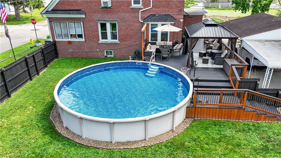 132 28th Street NW Barberton OH 44203